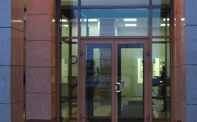 Алюминиевые входные двери: цены на двери из теплого алюминия