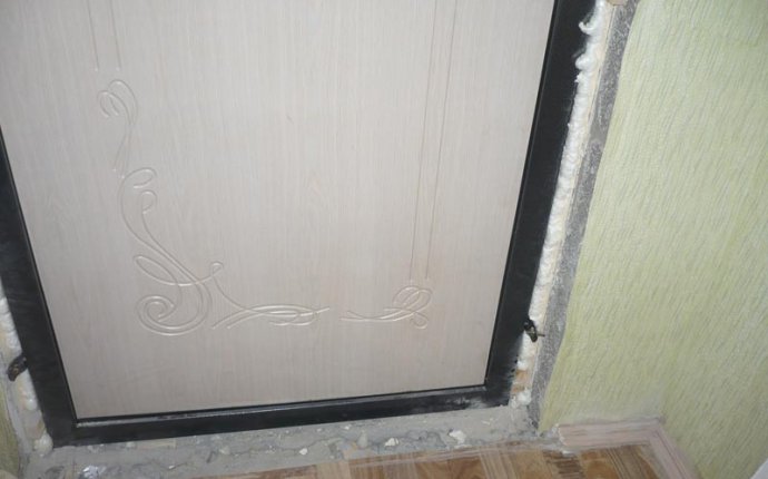 Металлическая антивандальная вставка для наружных дверей цена ruhi