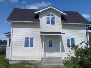 Коттеджные двери - какие лучше?