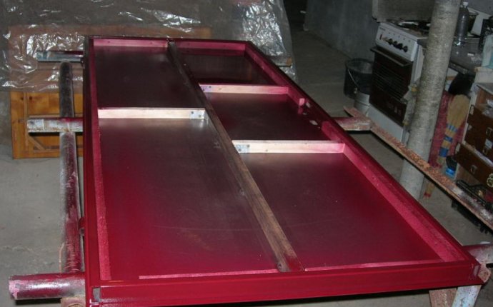 How To Make The Front Door With Your Hands